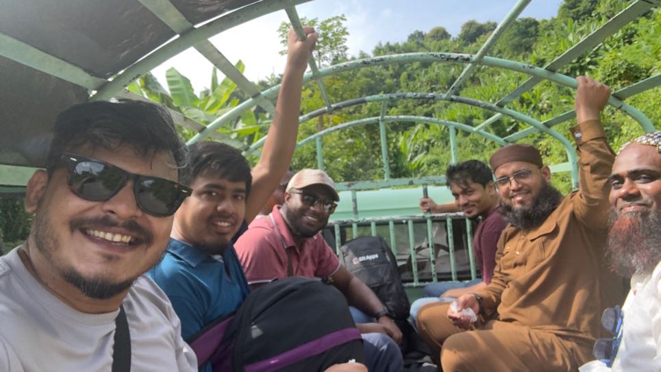 Heading to Nilgiri by Chander Gari
